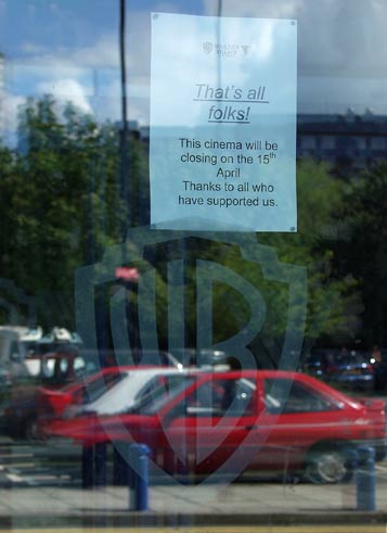 Warner Multiplex Closure Notice